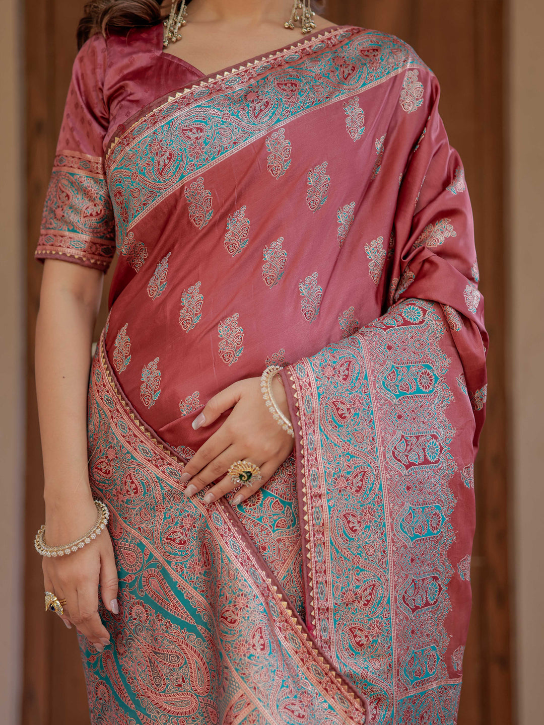 Dusty Rose Pink Banarasi Silk Saree with Intricate Paisley Zari Weaving & Tassel Detailing