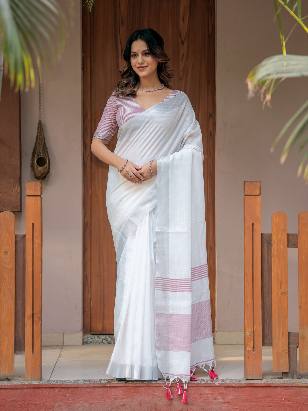 Pure White & Red Handloom Cotton Saree with Minimal Striped Border & Tassel Detailing