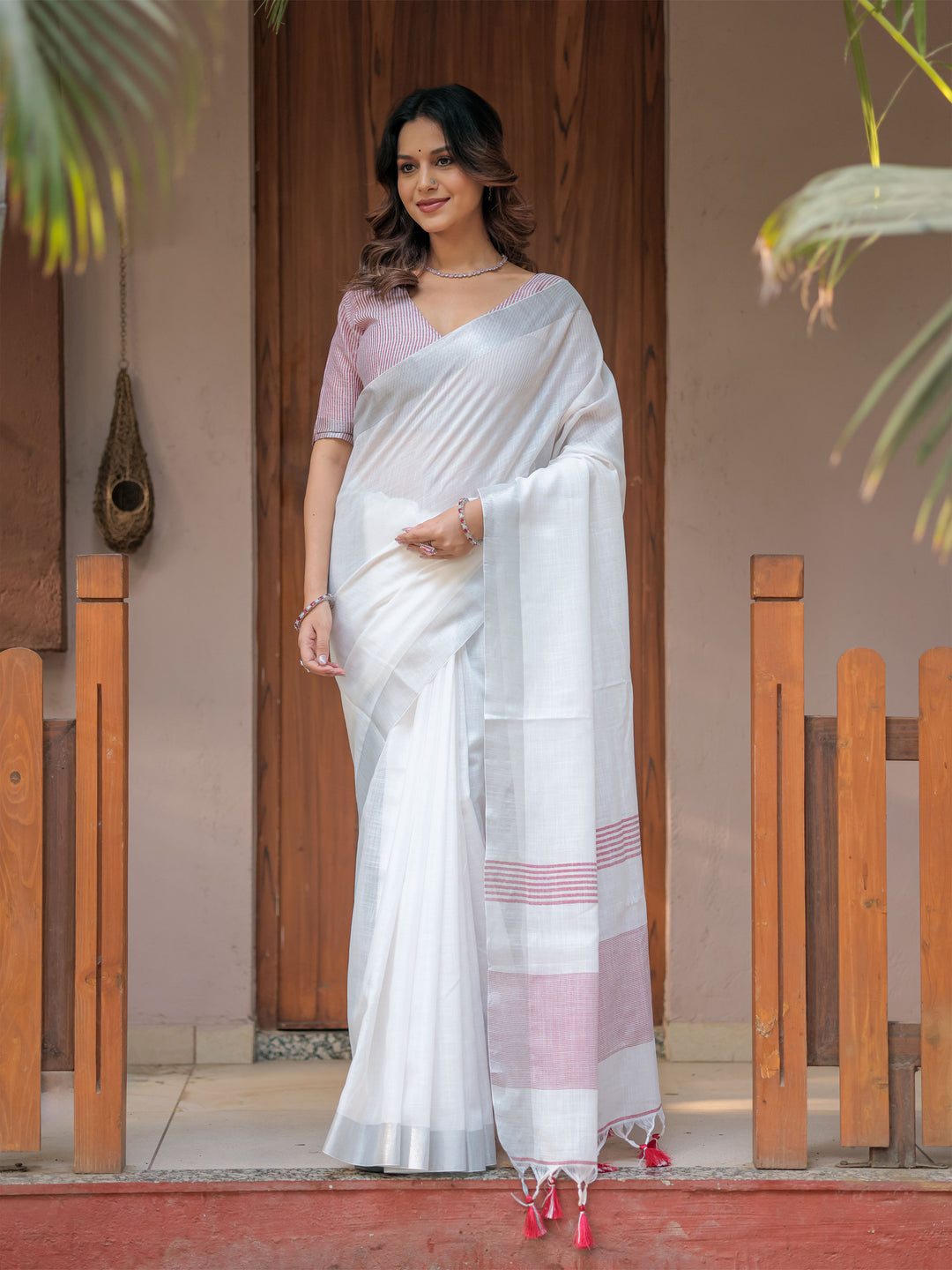 Pure White & Red Handloom Cotton Saree with Minimal Striped Border & Tassel Detailing
