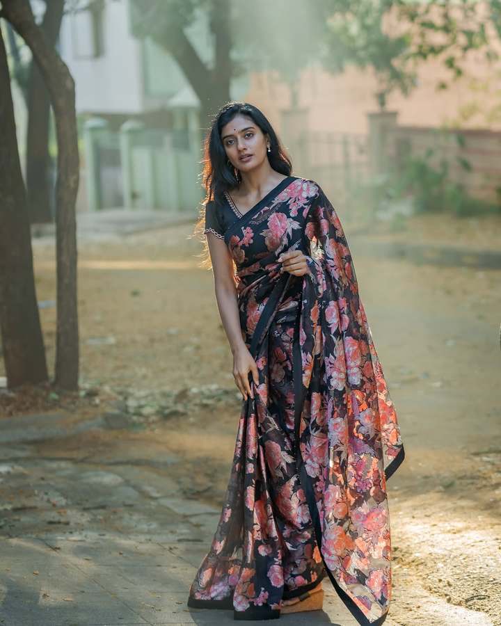Midnight Bloom Black Georgette Saree with Vintage Rose Floral Print & Matching Blouse Fabric