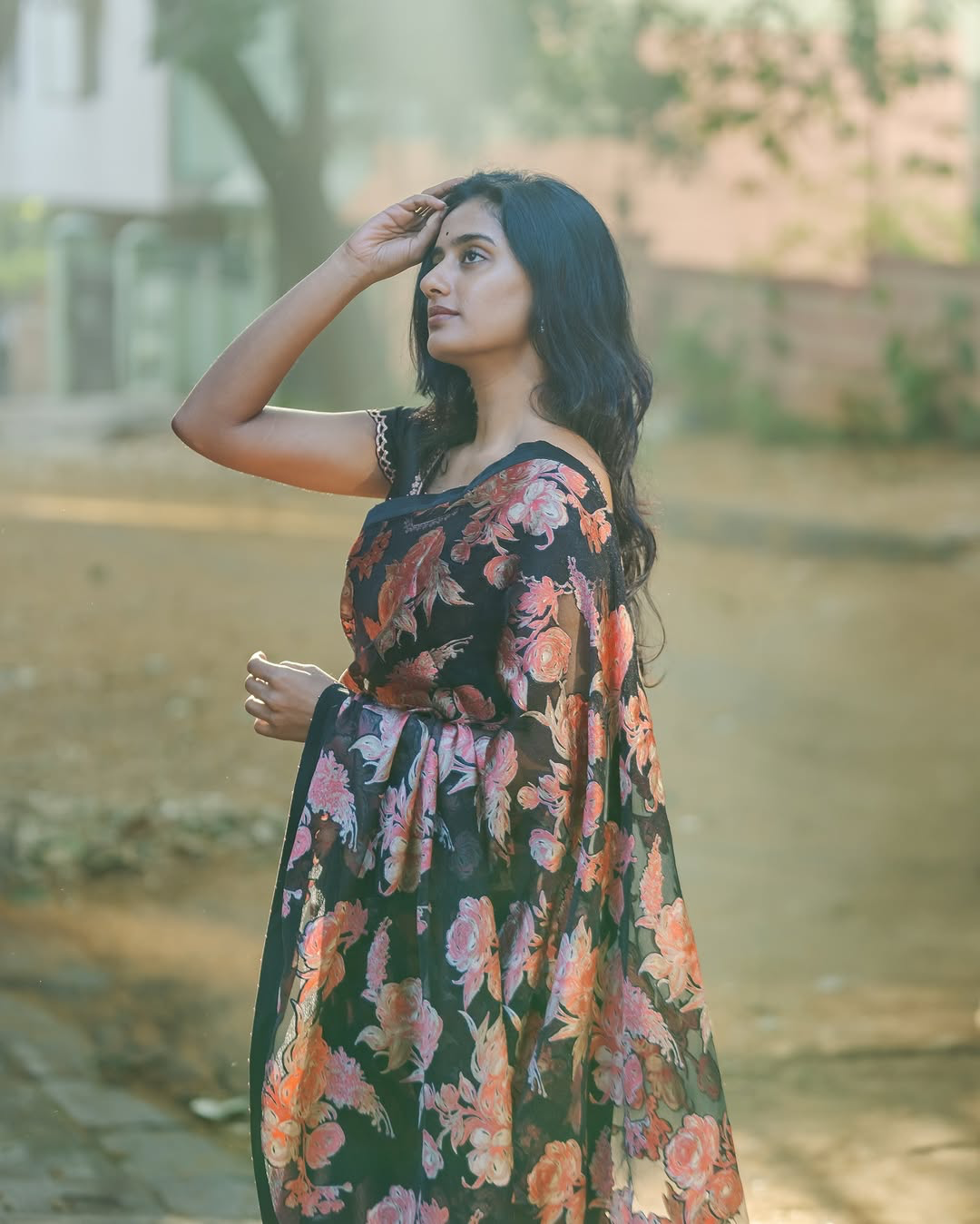 Midnight Bloom Black Georgette Saree with Vintage Rose Floral Print & Matching Blouse Fabric