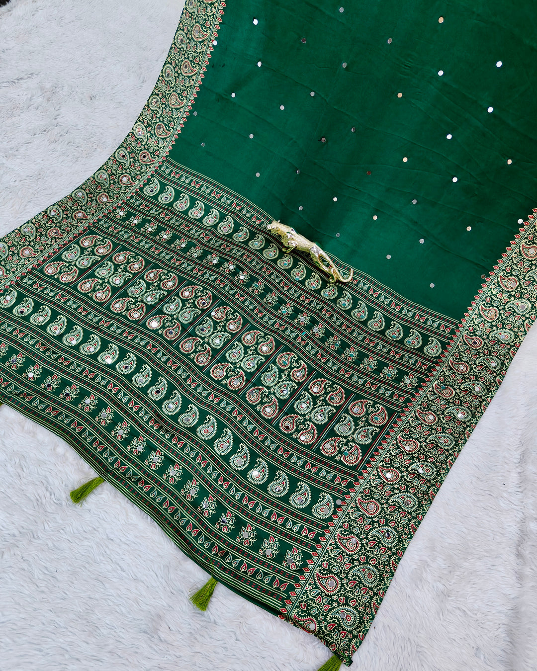 Emerald Green Satin Silk Saree with Kashmiri Paisley Print Pallu & Designer Border | Festive & Wedding Wear Saree