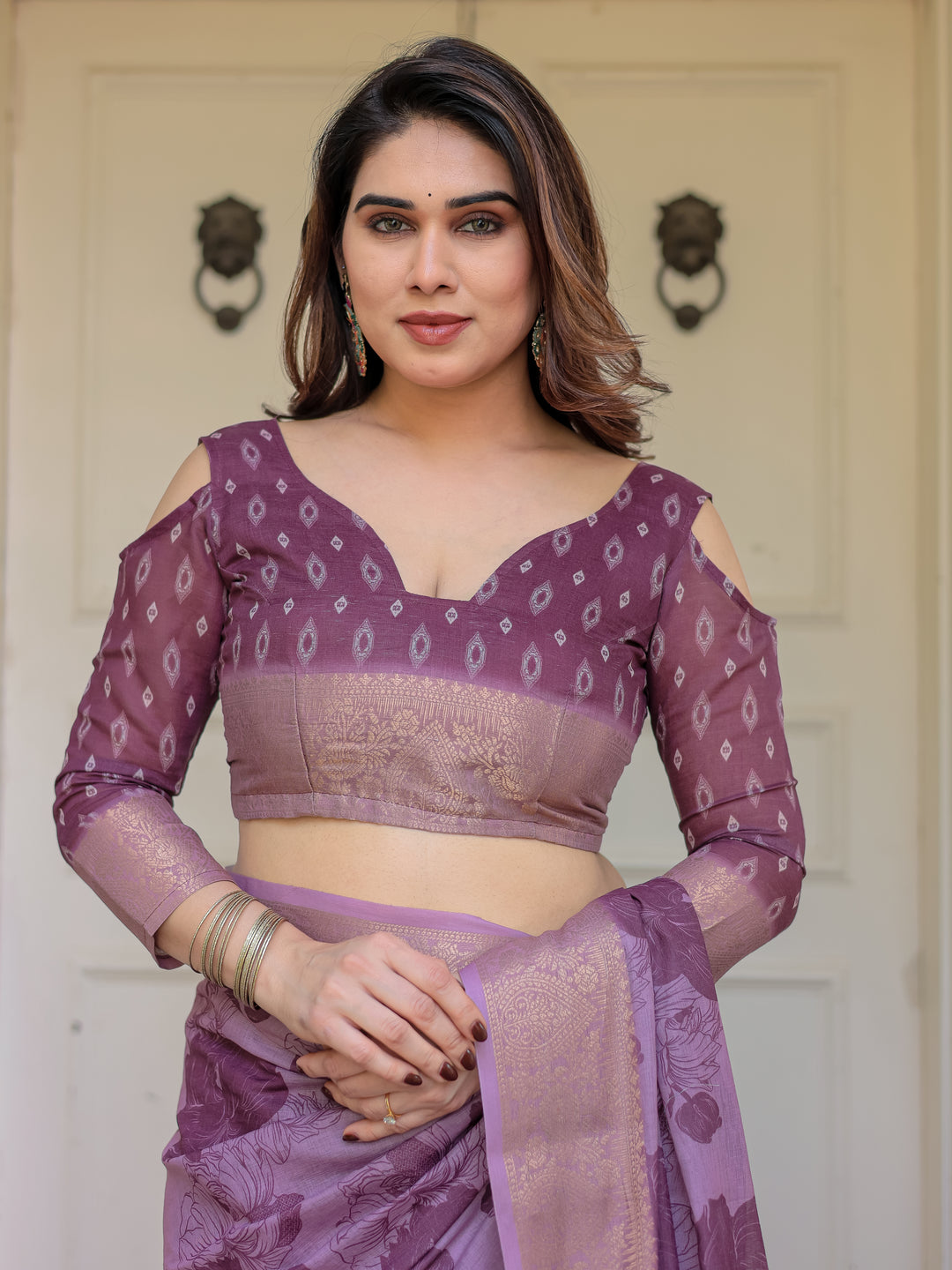 Wine Purple Handloom Cotton Floral Printed Saree with Zari Border & Tassels – Traditional Festive Wear