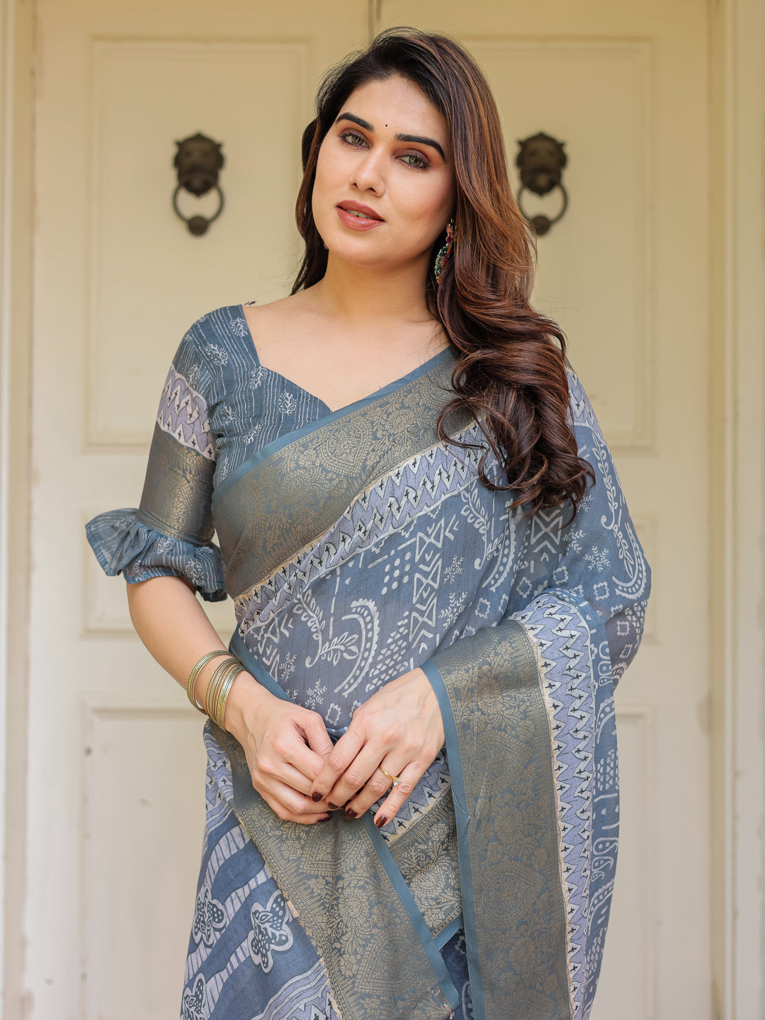Slate Grey Handloom Cotton Ethnic Printed Saree with Zari Border & Tassels – Classic Traditional Wear