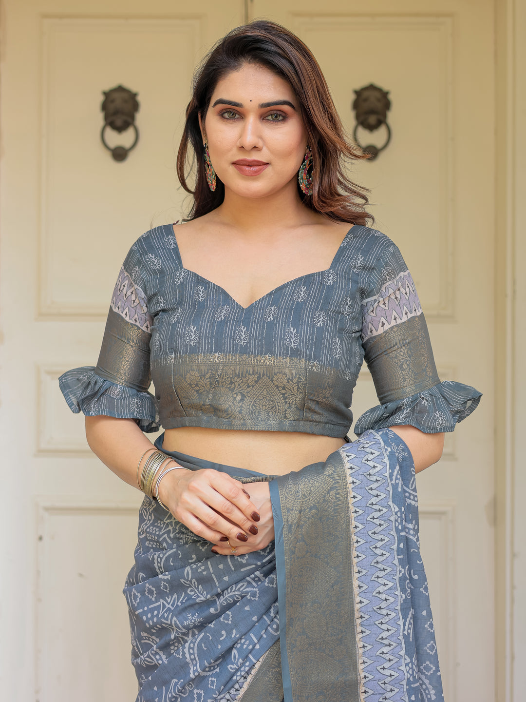 Slate Grey Handloom Cotton Ethnic Printed Saree with Zari Border & Tassels – Classic Traditional Wear