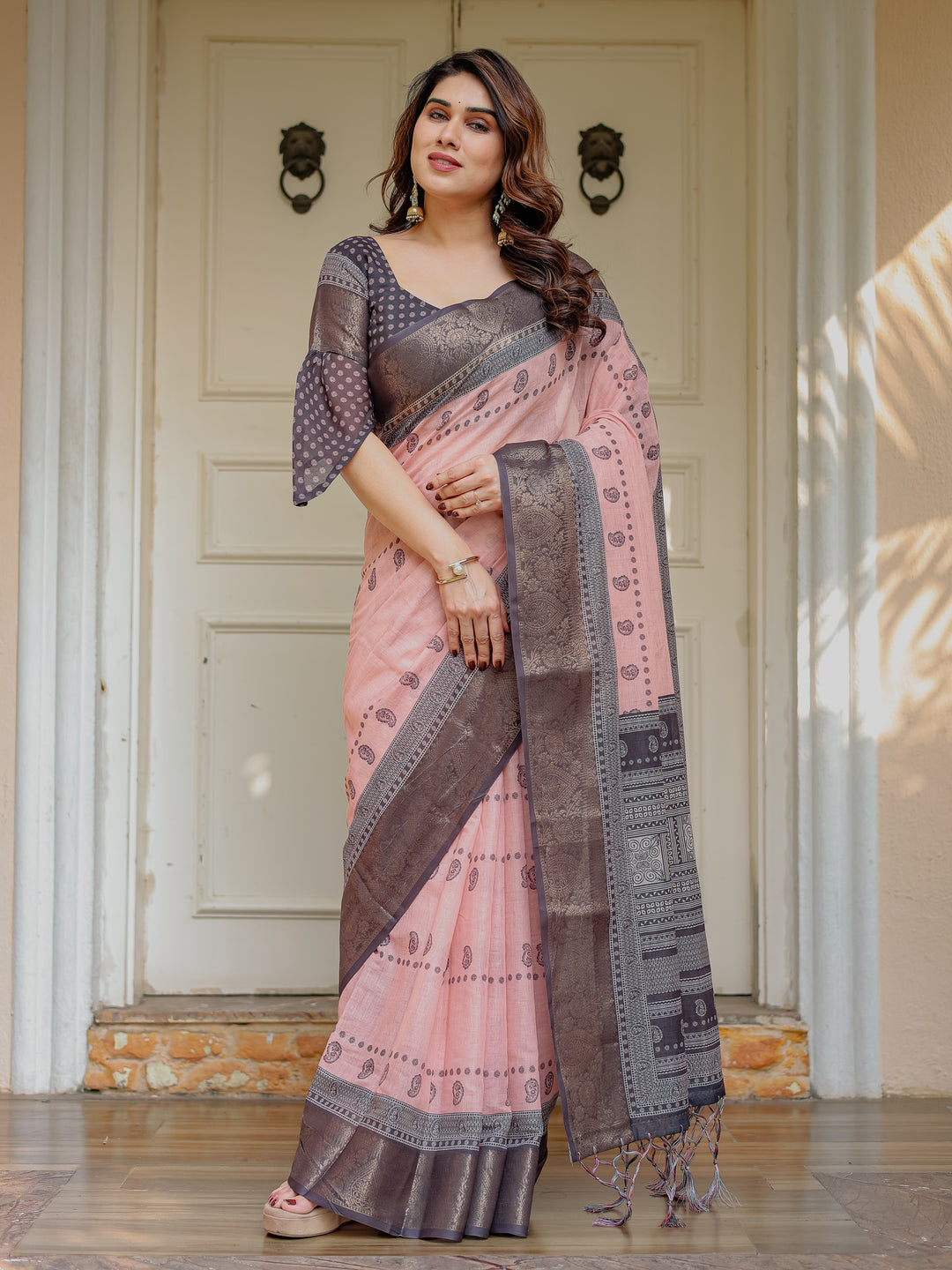 Blush Pink & Charcoal Grey Traditional Woven Saree with Antique Zari Border & Tassels – Elegant Festive Ethnic Wear