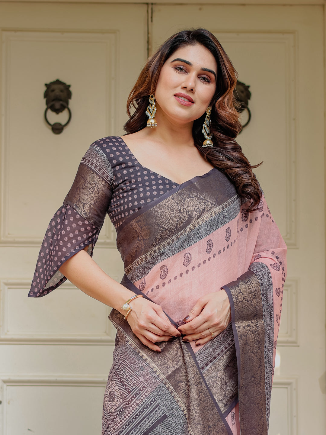 Blush Pink & Charcoal Grey Traditional Woven Saree with Antique Zari Border & Tassels – Elegant Festive Ethnic Wear