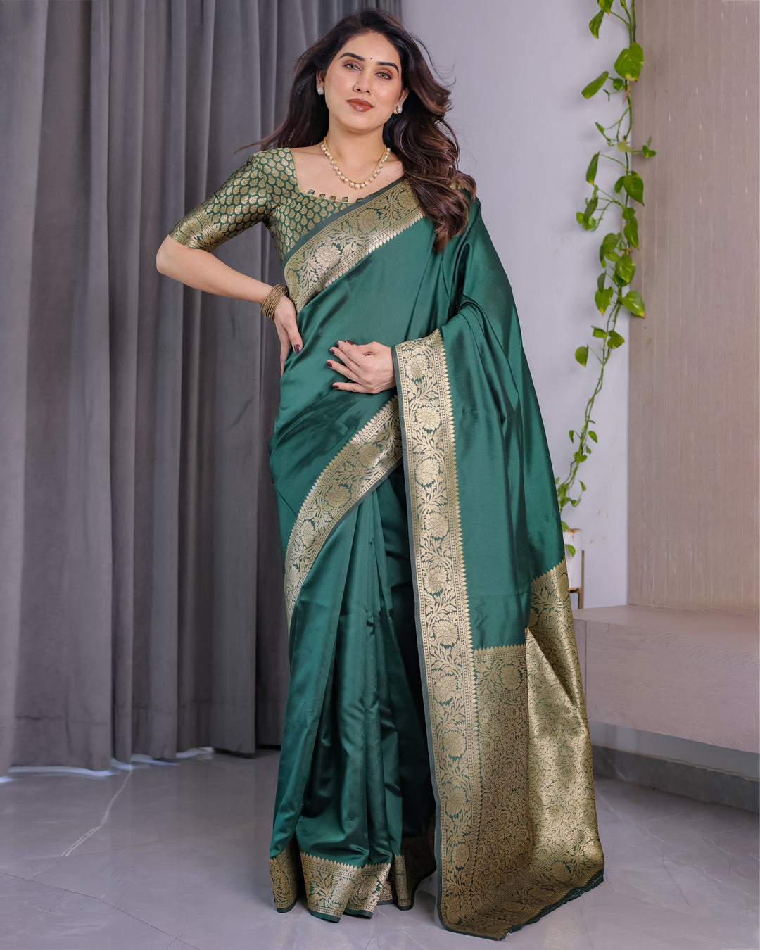 Deep Bottle Green Pure Kanjivaram Silk Saree with Floral Golden Zari Border & Blouse – 5.5m Saree + 0.8m Blouse Piece