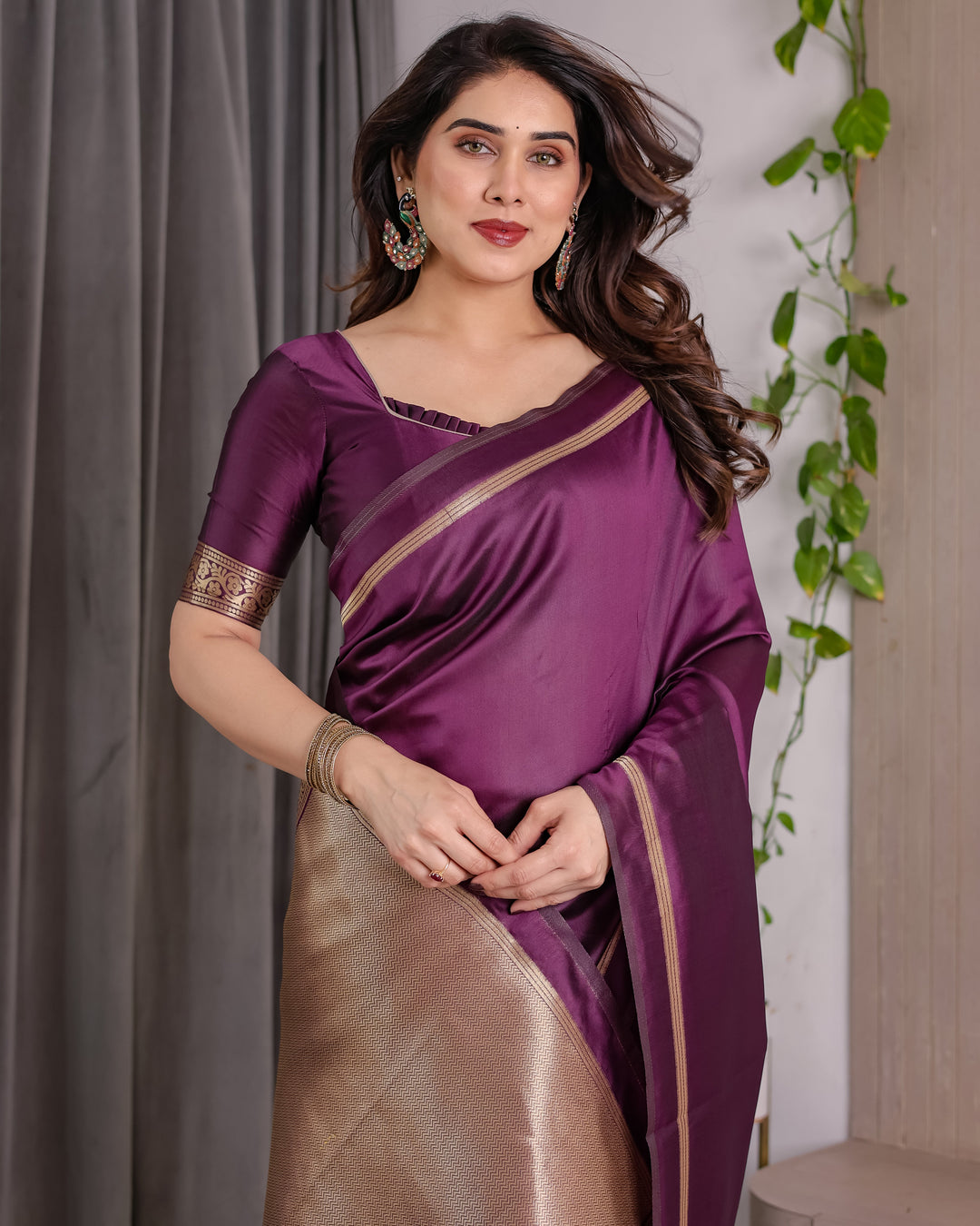 Royal Purple Soft Kanjivaram Silk Saree with Antique Gold Zari Pallu & Blouse | 5.5m Saree + 0.8m Blouse Piece
