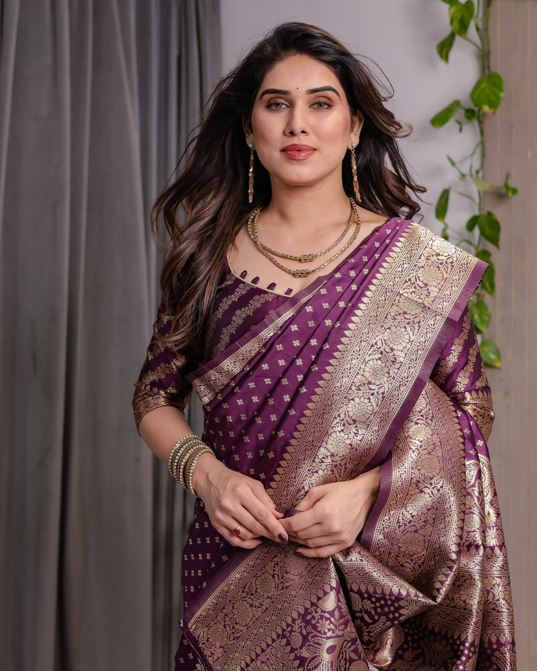 Royal Purple Pure Kanjivaram Silk Saree with Golden Zari Buttas & Rich Brocade Pallu | 5.5m Saree + 0.8m Designer Blouse Piece