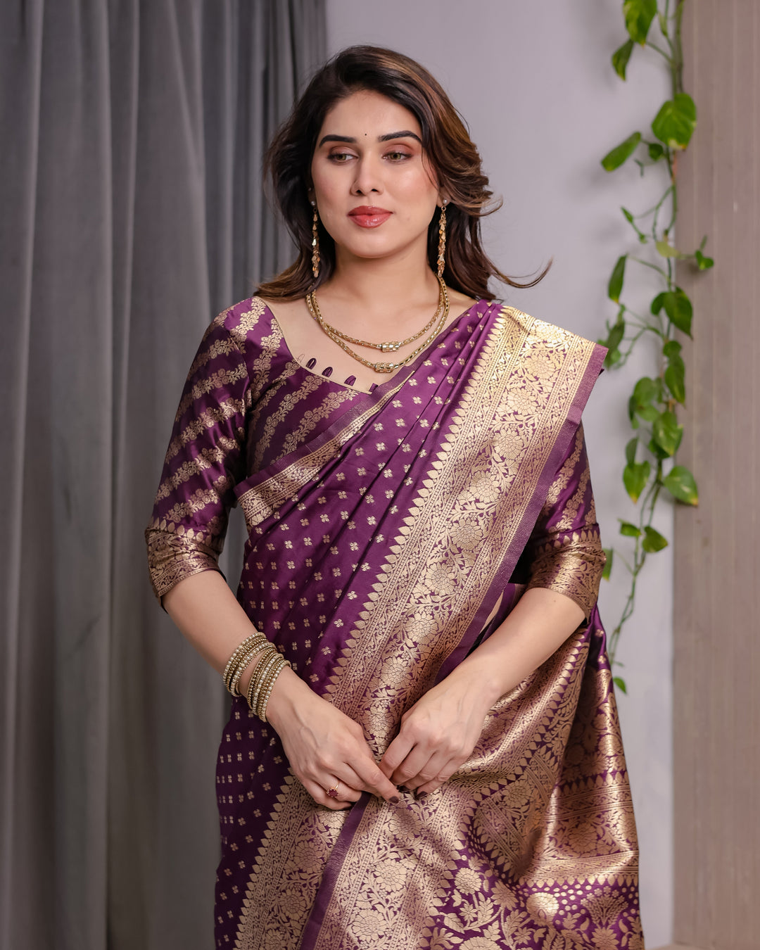 Royal Purple Pure Kanjivaram Silk Saree with Golden Zari Buttas & Rich Brocade Pallu | 5.5m Saree + 0.8m Designer Blouse Piece
