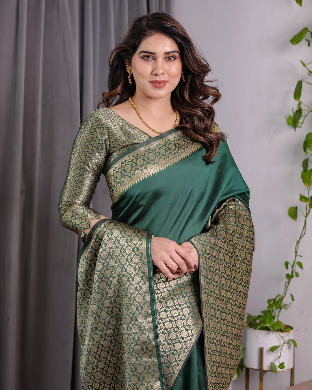 Bottle Green Pure Kanjivaram Silk Saree with All-Over Golden Jacquard Weaving & Designer Blouse | 5.5m Saree + 0.8m Blouse Piece