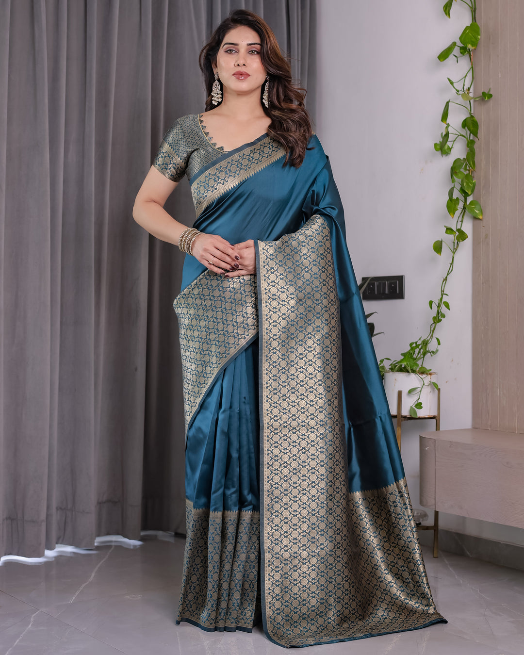 Teal Blue Pure Kanjivaram Silk Saree with Gold Woven Jacquard Border & Designer Blouse | 5.5m Saree + 0.8m Blouse Piece