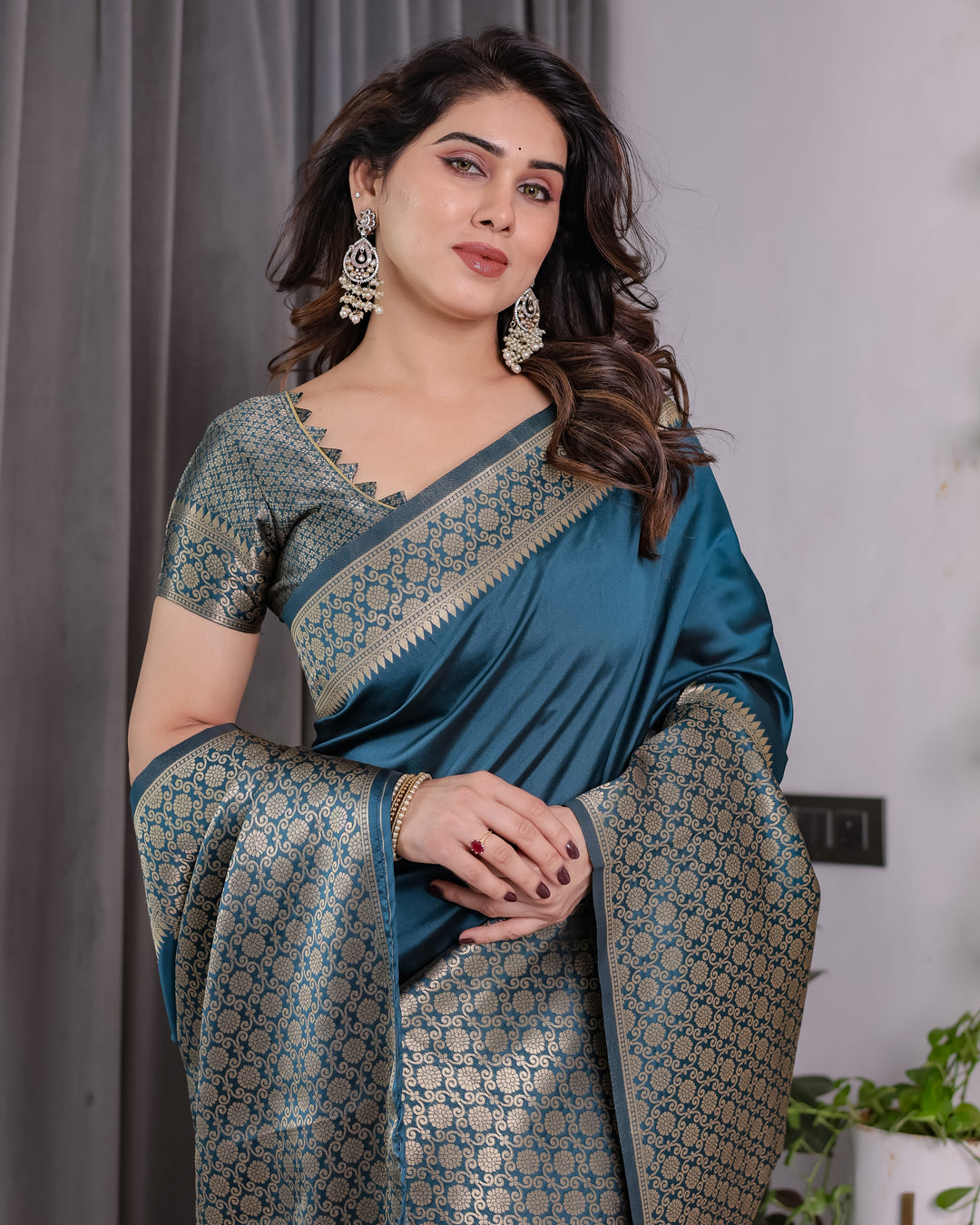 Teal Blue Pure Kanjivaram Silk Saree with Gold Woven Jacquard Border & Designer Blouse | 5.5m Saree + 0.8m Blouse Piece