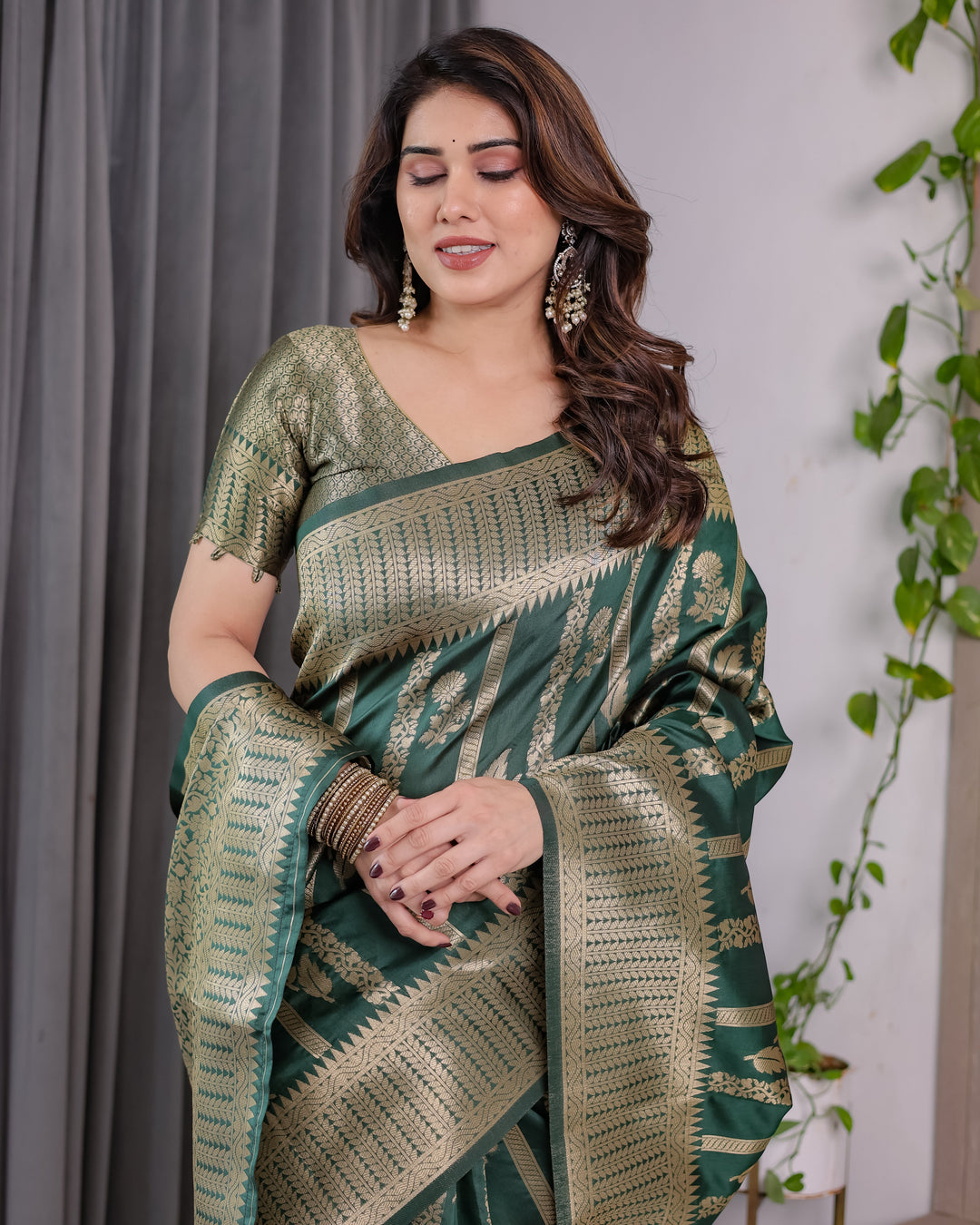 Forest Green Pure Kanjivaram Silk Saree with Gold Striped Floral Pallu & Heavy Zari Border | 5.5m Saree + 0.8m Jacquard Blouse Piece