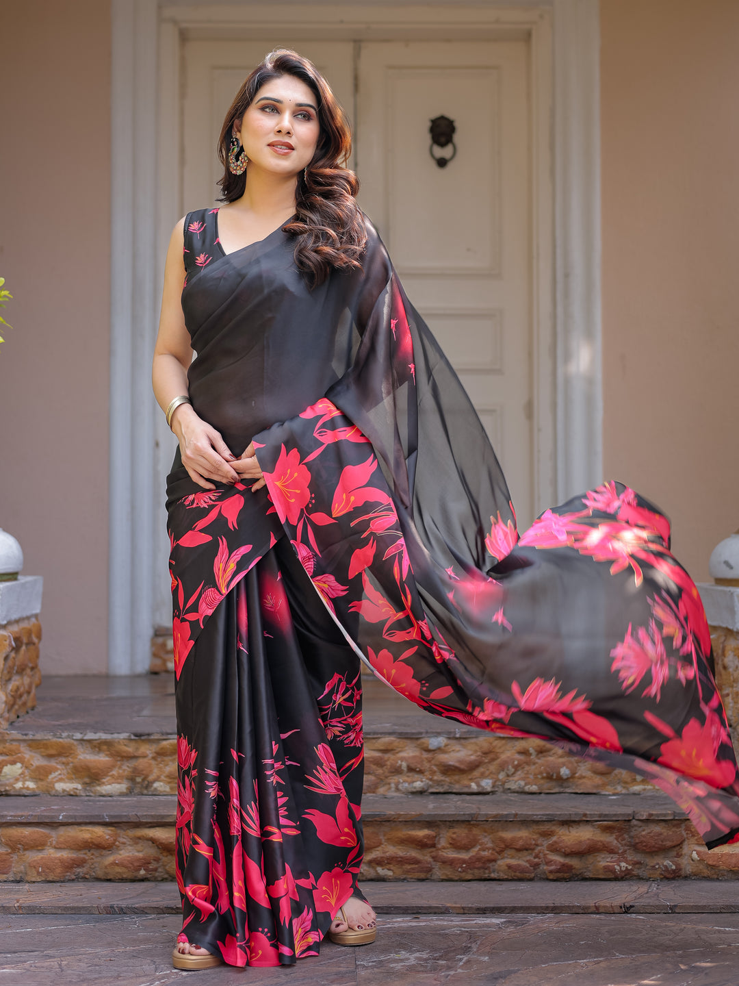 Black & Hot Pink Floral Printed Satin Georgette Saree with Matching Blouse – Statement Party & Evening Wear