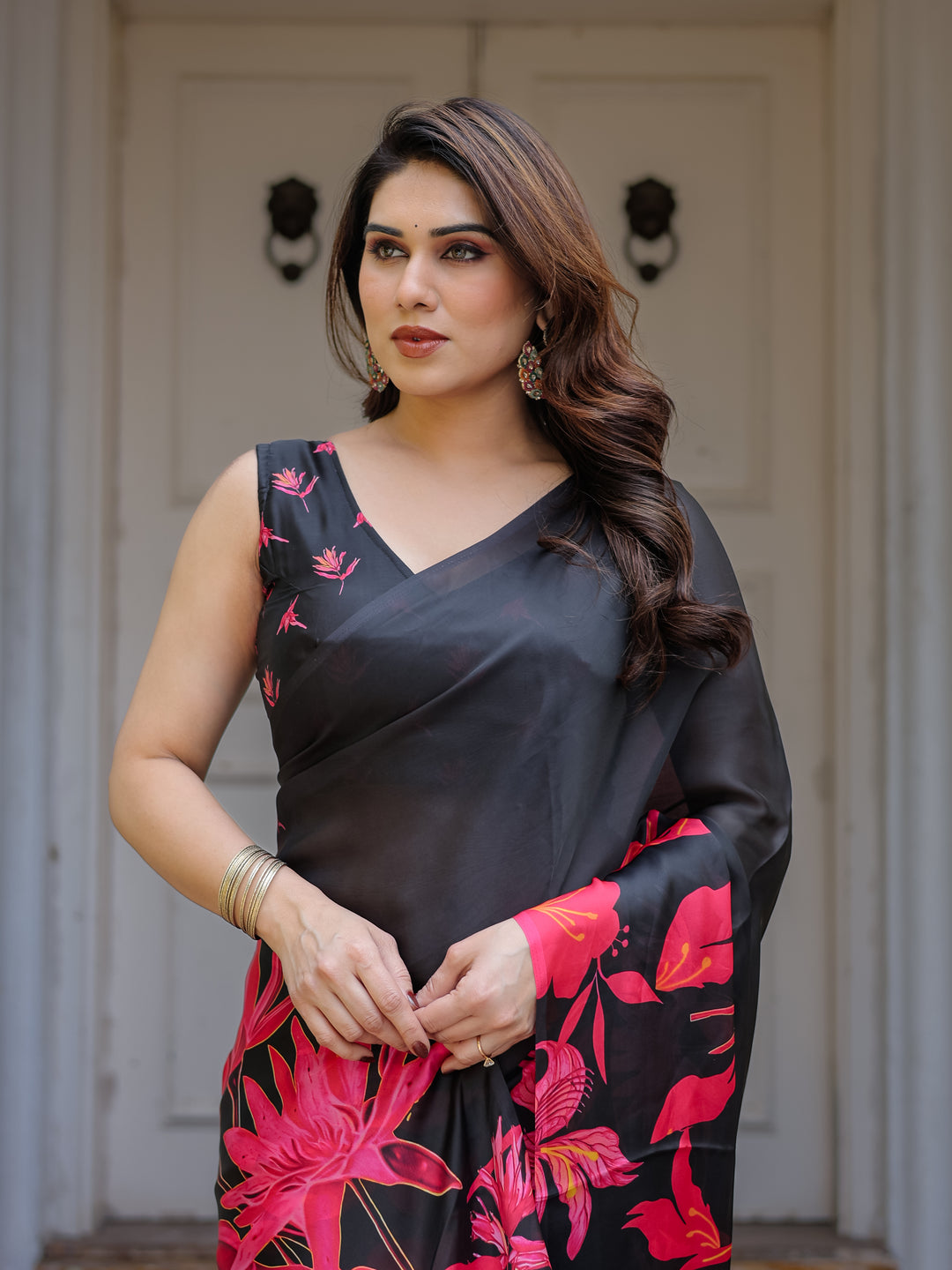 Black & Hot Pink Floral Printed Satin Georgette Saree with Matching Blouse – Statement Party & Evening Wear