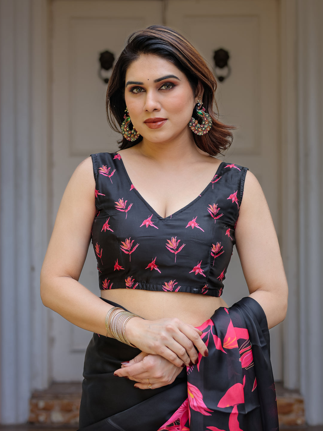 Black & Hot Pink Floral Printed Satin Georgette Saree with Matching Blouse – Statement Party & Evening Wear