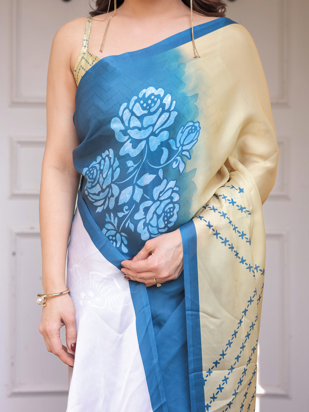 Steel Blue Ombre Floral Satin Georgette Saree with Contrast Pallu & Unstitched Blouse – Modern Festive & Party Wear