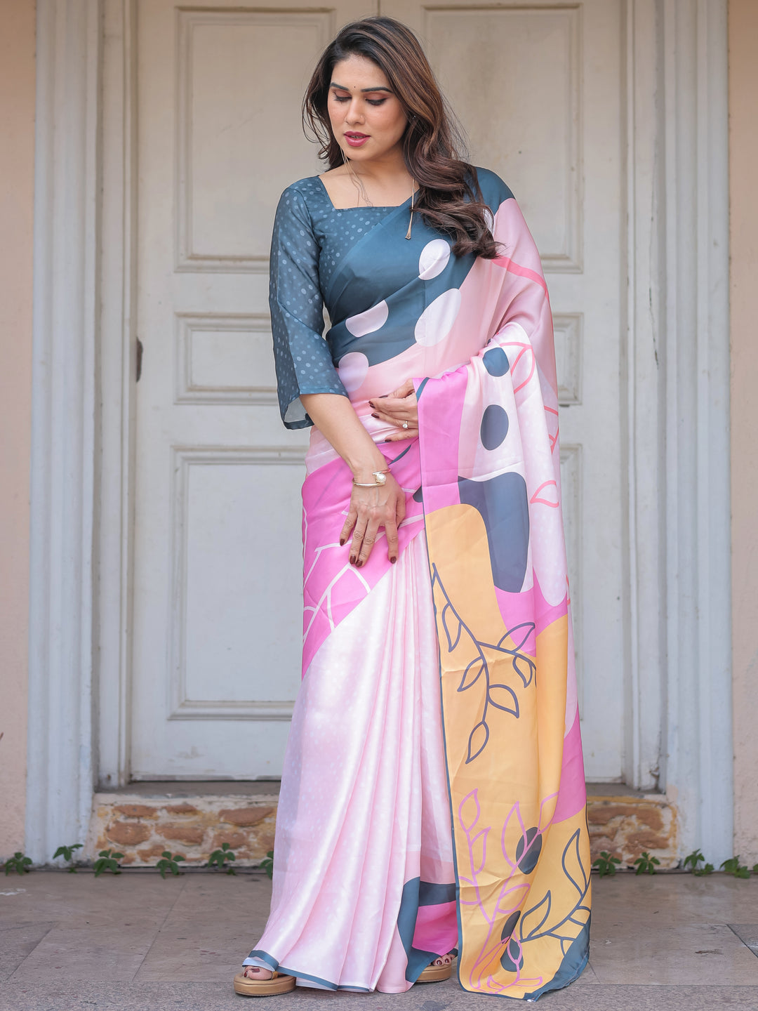 Slate Grey & Pink Abstract Designer Satin Georgette Saree with Artistic Pallu & Unstitched Blouse – Modern Party Wear