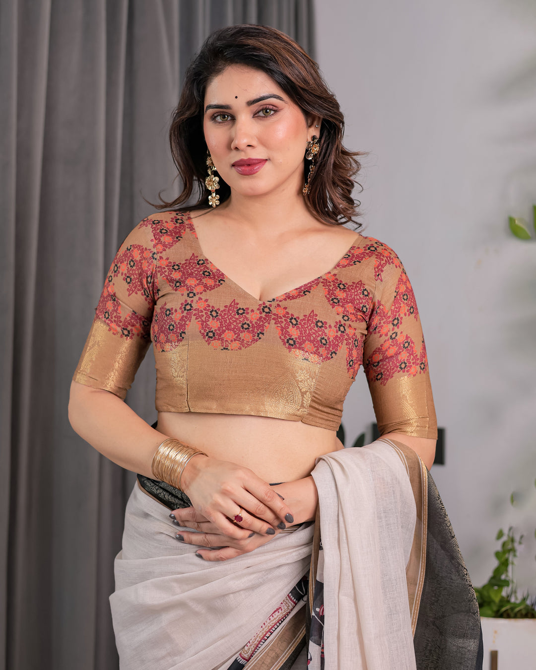 Ivory Handloom Linen Saree with Elephant Parade Print, Tree Motifs & Antique Zari Border | Tassel Finish | Attached Blouse | 5.5m Saree + 0.8m Blouse